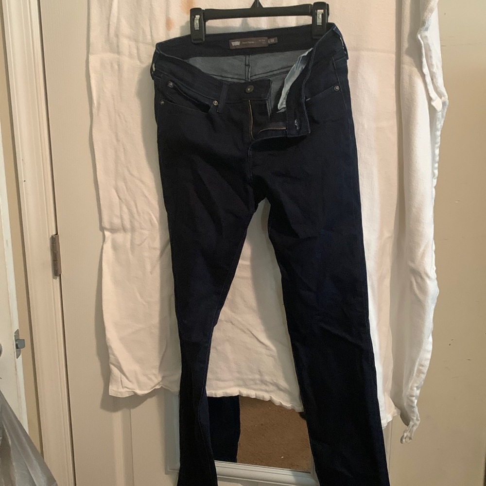 Dark blue stretch
